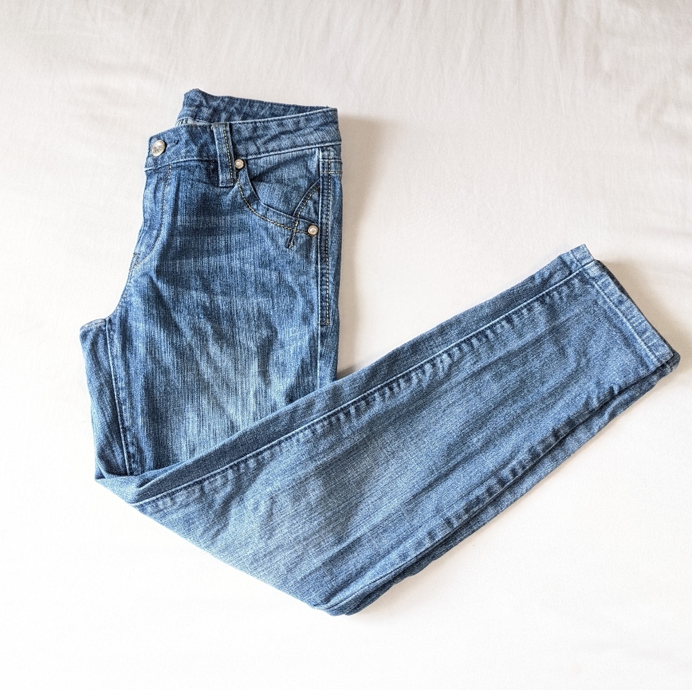 Cache Medium Wash Crop jeans Size 0